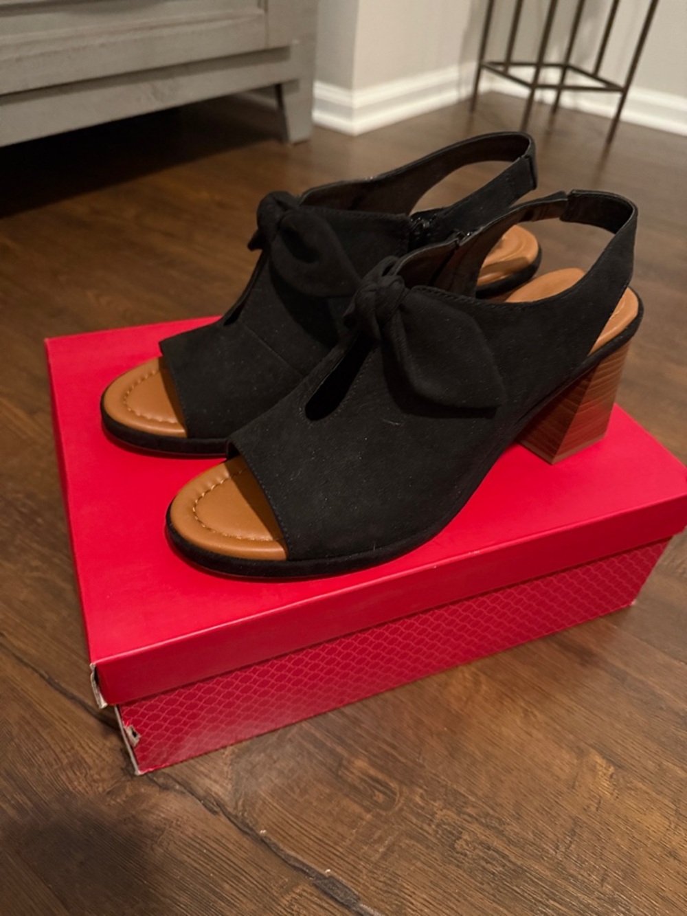 Kelly & Katie Black Suede OpenToe Block Heel Slingback Sandals BRAND NEW size 11